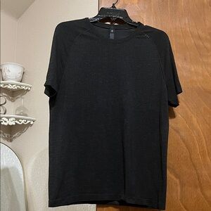 Men's Dark Charcoal Short Sleeve athletic tee